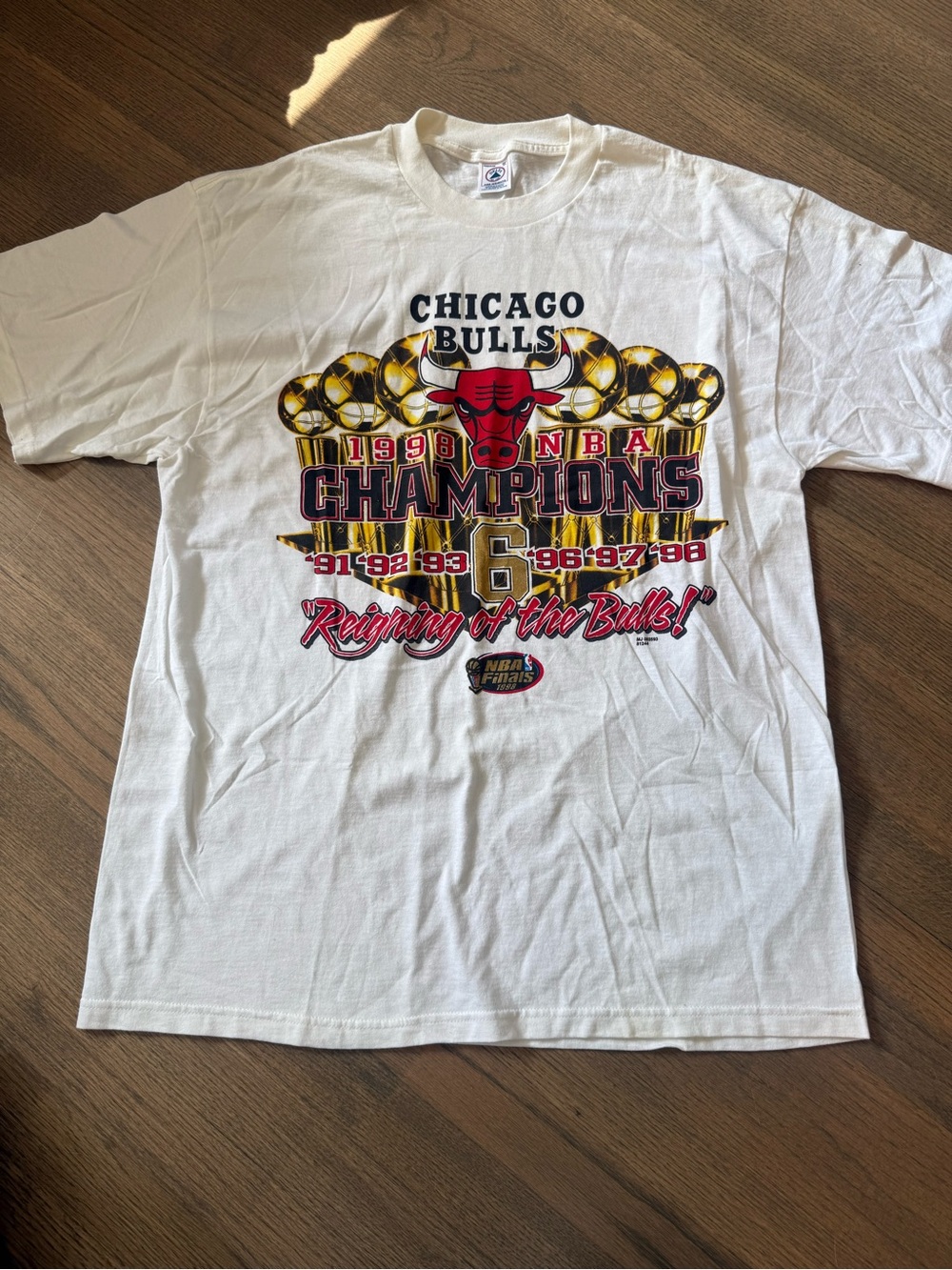 Chicago Bulls 1998 NBA Champions White Tee Size XL